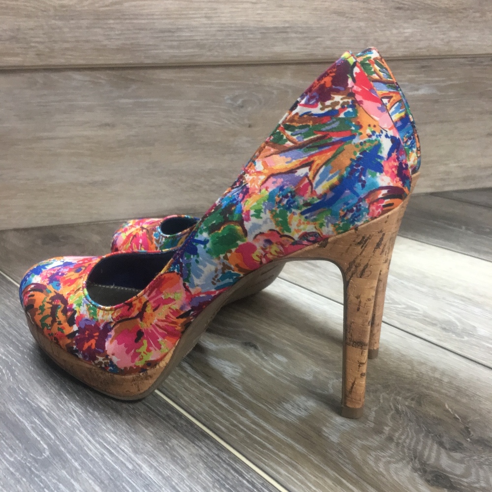 Floral Heel - Picture 3 of 3